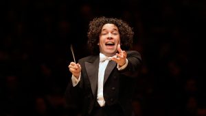 Actualmente Dudamel es el Director de la Orquesta Filarmónica de Los Ángeles.